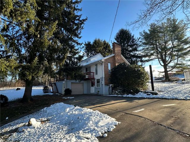 235 Hinchberger Rd, Summit Twp, PA 16002