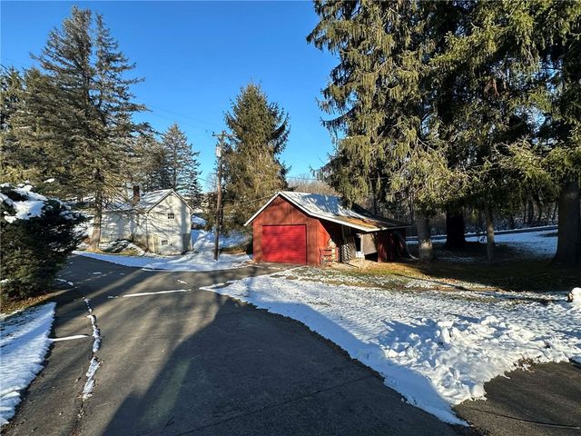 235 Hinchberger Rd, Summit Twp, PA 16002