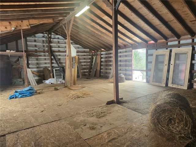 235 Hinchberger Rd, Summit Twp, PA 16002