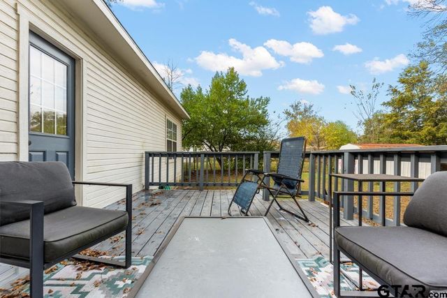 100 Gregg Street, Mt Vernon, TX 75457