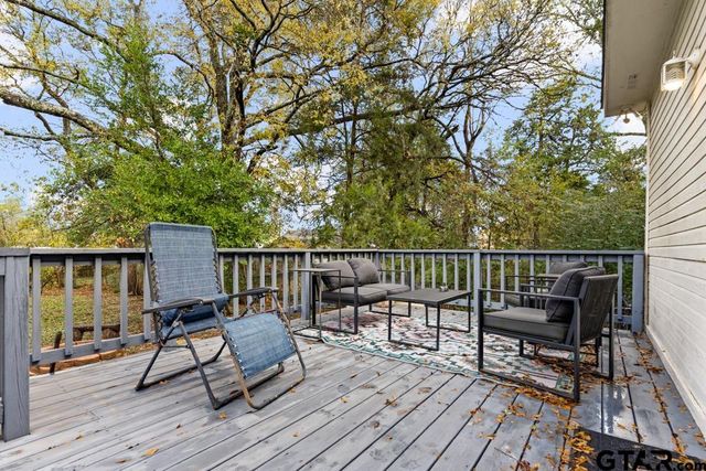 100 Gregg Street, Mt Vernon, TX 75457