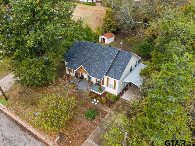 100 Gregg Street, Mt Vernon, TX 75457