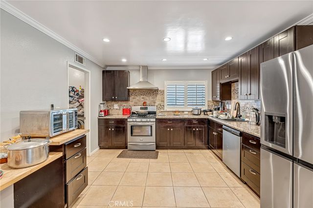 13719 Gavina Avenue, Sylmar, CA 91342