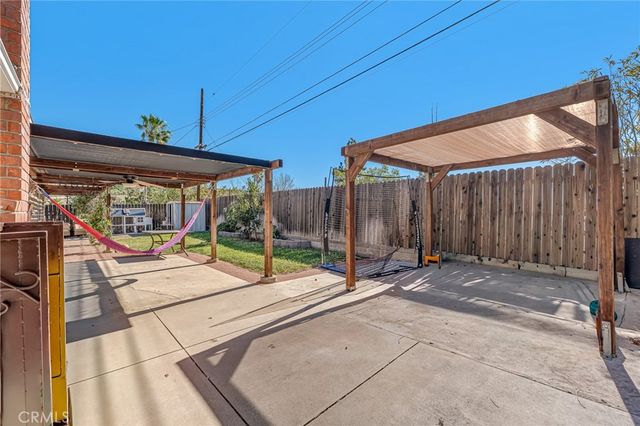 13719 Gavina Avenue, Sylmar, CA 91342