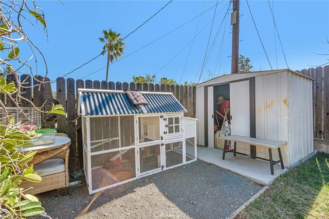 13719 Gavina Avenue, Sylmar, CA 91342