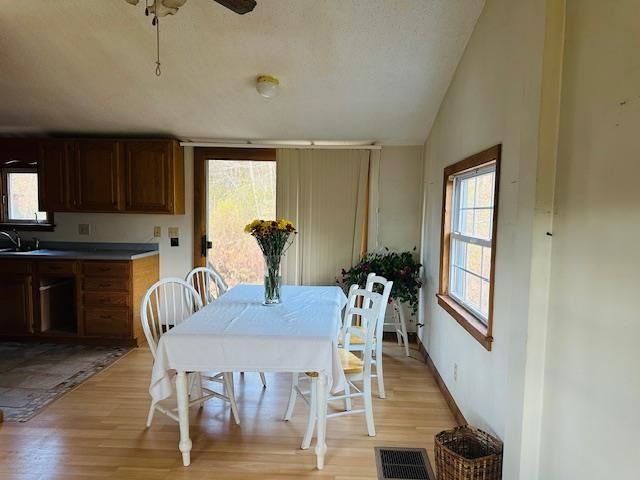 75 Mather Road, Brattleboro, VT 05301