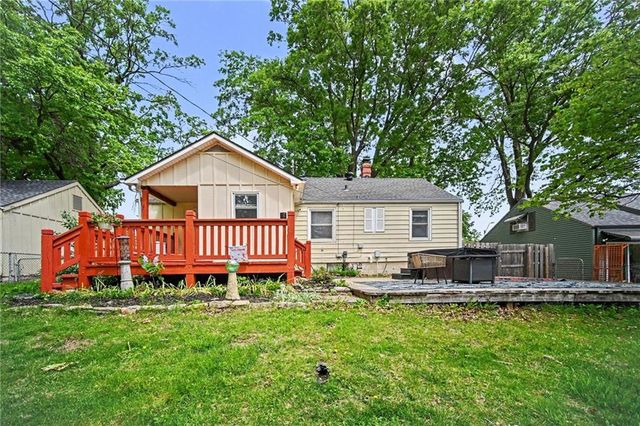613 NE 43rd Terrace, Kansas City, MO 64116