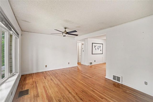 613 NE 43rd Terrace, Kansas City, MO 64116
