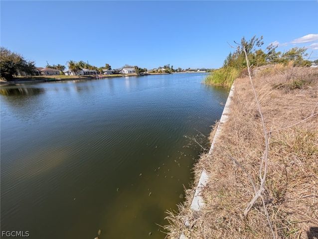 314 SW 21st AVE, Cape Coral, FL 33991