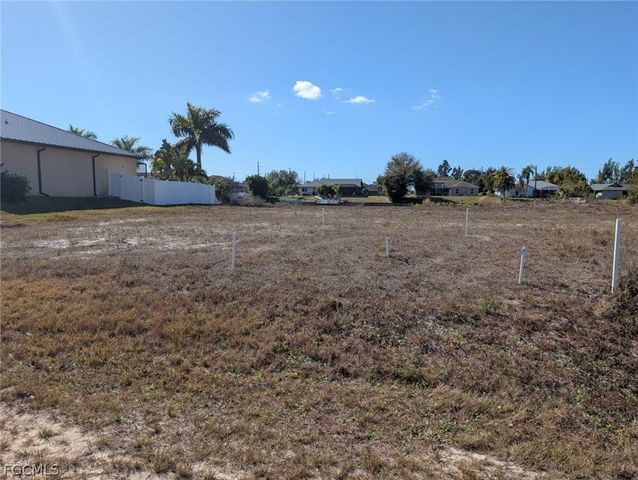 314 SW 21st AVE, Cape Coral, FL 33991