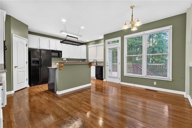 192 Mistybrook Circle, Stone Mountain, GA 30087