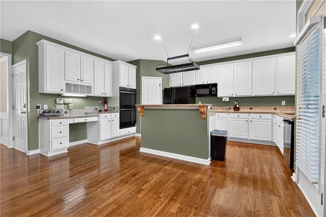 192 Mistybrook Circle, Stone Mountain, GA 30087
