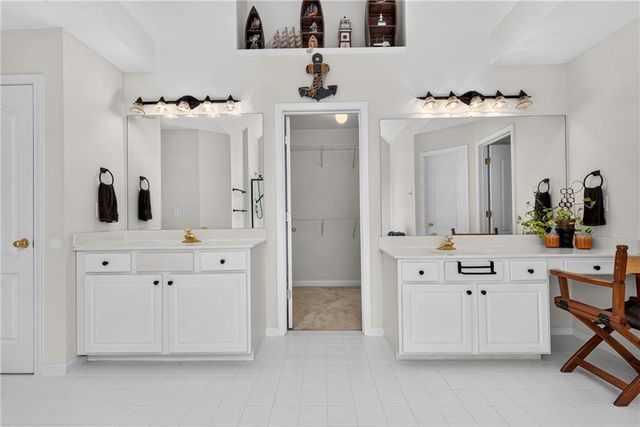 192 Mistybrook Circle, Stone Mountain, GA 30087