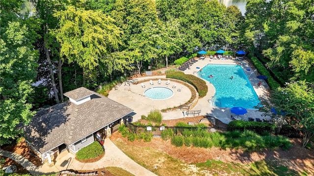 192 Mistybrook Circle, Stone Mountain, GA 30087