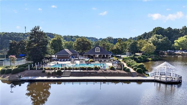 192 Mistybrook Circle, Stone Mountain, GA 30087