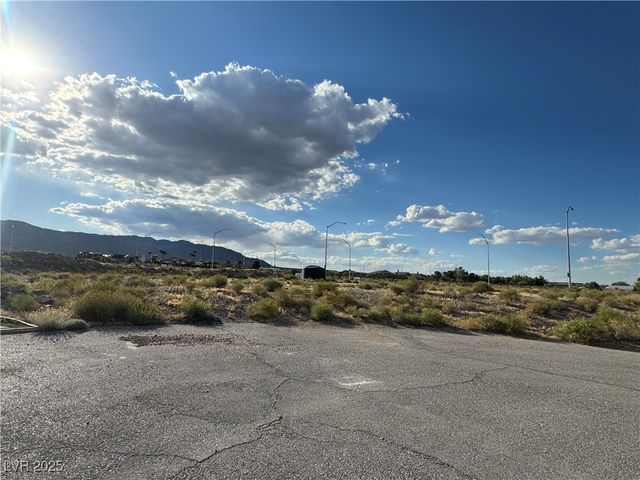 5575 Michelli Crest Way, Las Vegas, NV 89149