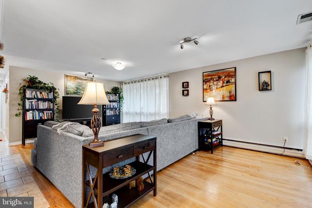 9920 PINEHURST AVE, Fairfax, VA 22030