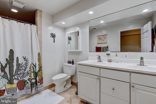 9920 PINEHURST AVE, Fairfax, VA 22030
