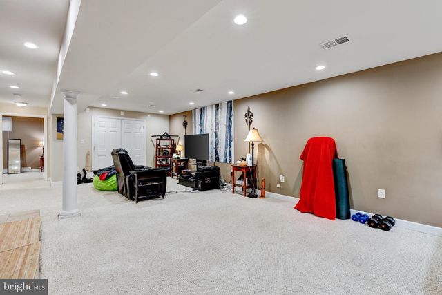 9920 PINEHURST AVE, Fairfax, VA 22030