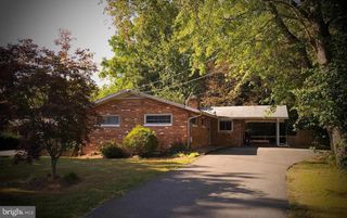 9920 PINEHURST AVE, Fairfax, VA 22030
