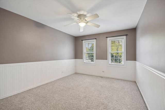 368 Pinoak Drive, Bartlett, IL 60103