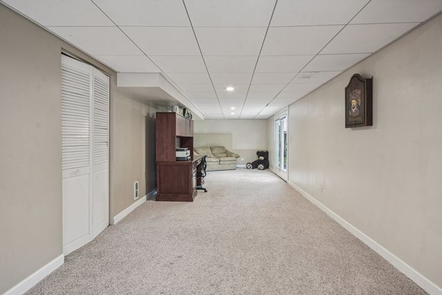 368 Pinoak Drive, Bartlett, IL 60103