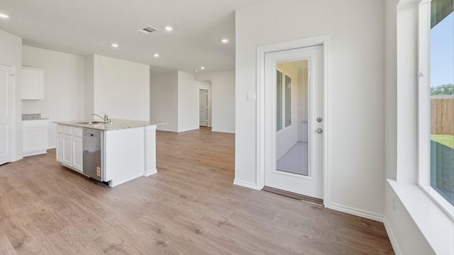 2076 Bobby Ashcraft Drive, Lindale, TX 75771