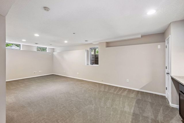 9994 Dunberry Circle, Eden Prairie, MN 55347