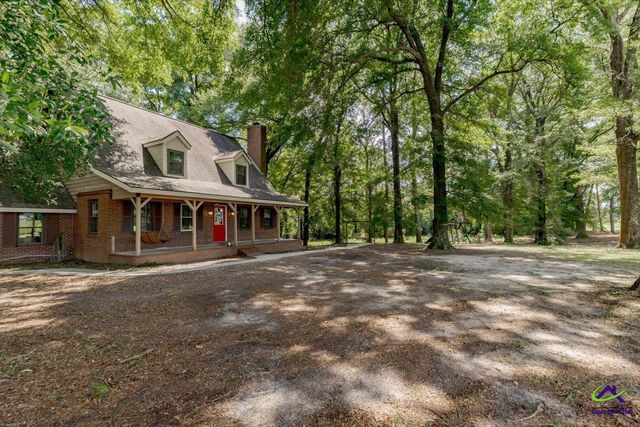 120 Moss Oaks Road, Perry, GA 31069