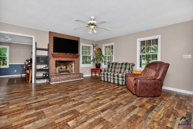 120 Moss Oaks Road, Perry, GA 31069