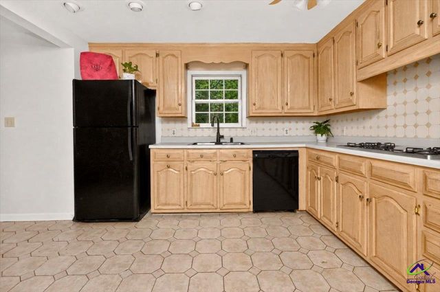 120 Moss Oaks Road, Perry, GA 31069