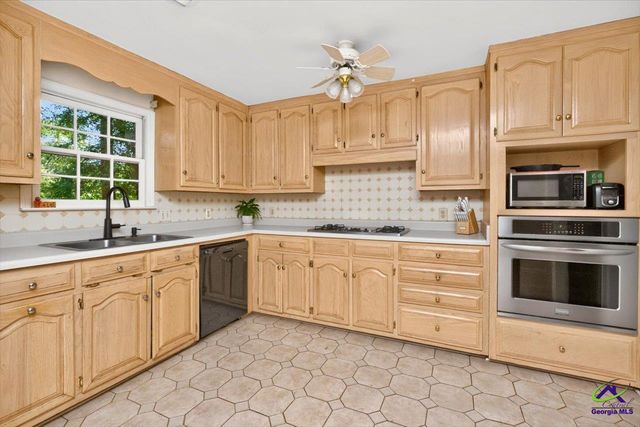 120 Moss Oaks Road, Perry, GA 31069
