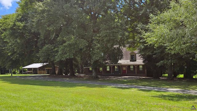 120 Moss Oaks Road, Perry, GA 31069