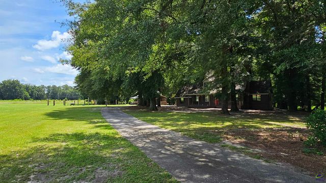 120 Moss Oaks Road, Perry, GA 31069