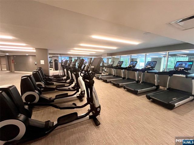 9 Ave At Port Imperial 818, West New York, NJ 07093
