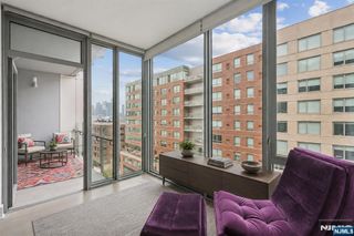 9 Ave At Port Imperial 818, West New York, NJ 07093