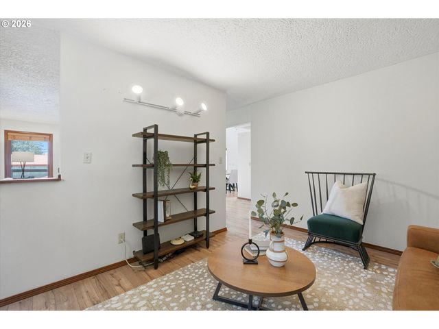 24983 S BEESON Rd, Beavercreek, OR 97004