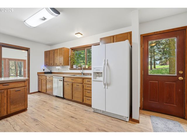 24983 S BEESON Rd, Beavercreek, OR 97004