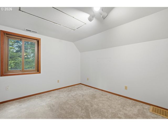 24983 S BEESON Rd, Beavercreek, OR 97004