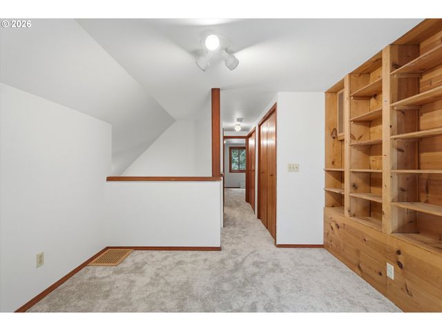 24983 S BEESON Rd, Beavercreek, OR 97004