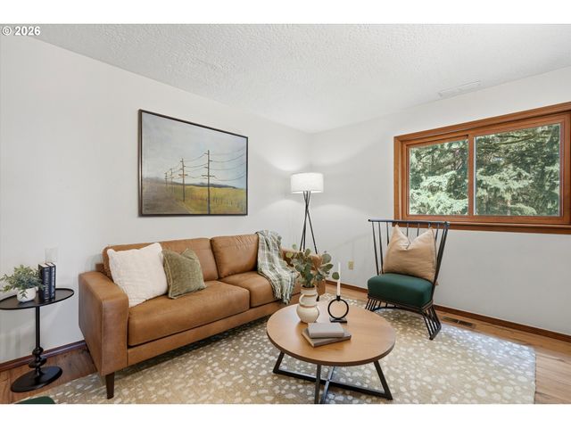 24983 S BEESON Rd, Beavercreek, OR 97004