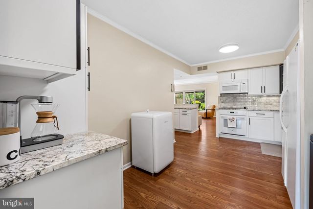 221 DEER FOX LN, Lutherville Timonium, MD 21093