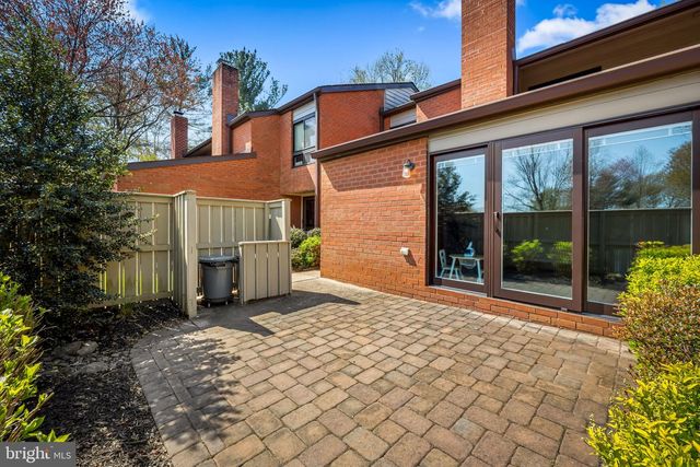221 DEER FOX LN, Lutherville Timonium, MD 21093