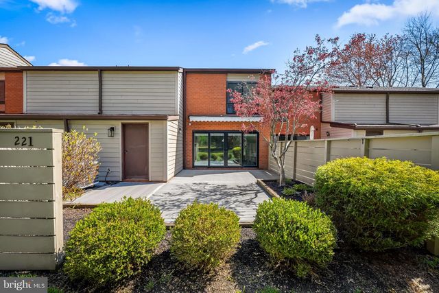 221 DEER FOX LN, Lutherville Timonium, MD 21093