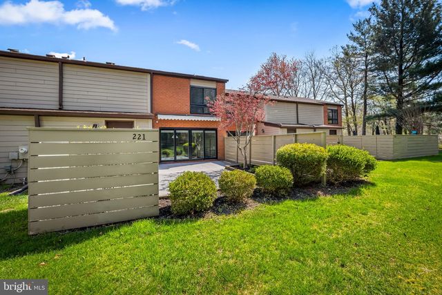 221 DEER FOX LN, Lutherville Timonium, MD 21093