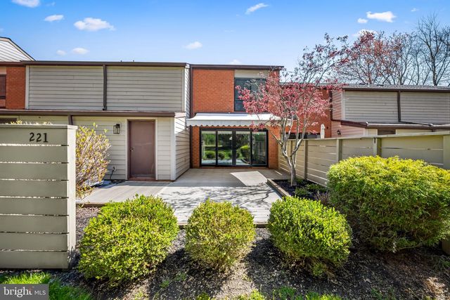 221 DEER FOX LN, Lutherville Timonium, MD 21093