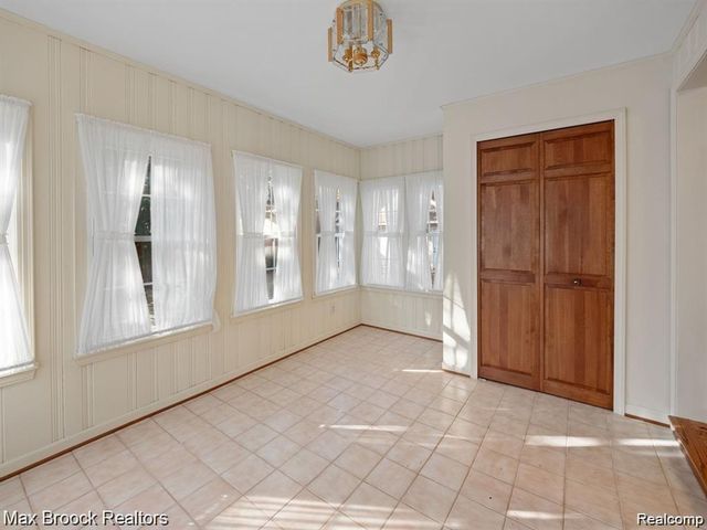 364 S Wing Street, Northville, MI 48167