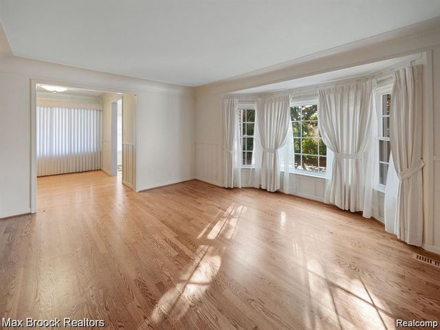 364 S Wing Street, Northville, MI 48167