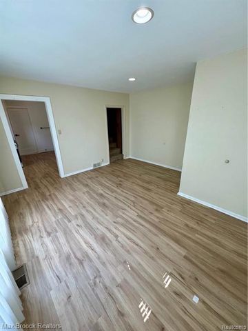 364 S Wing Street, Northville, MI 48167
