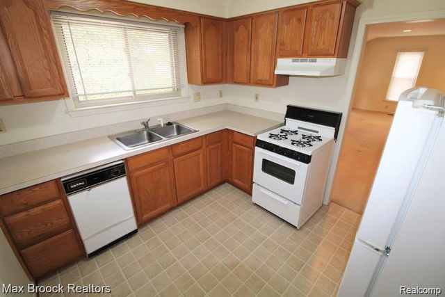 364 S Wing Street, Northville, MI 48167